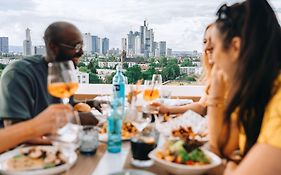 The Blasky Hotel & Rooftop